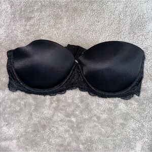 VS strapless bra. Worn a few times.